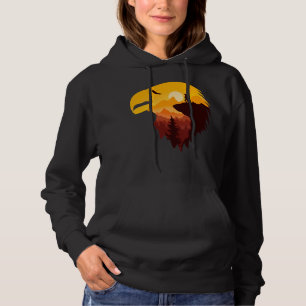Adler und schöne Landschaft Hoodie