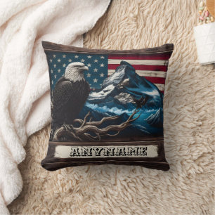 Adler vor Berg und Flagge im Hintergrund Kissen
