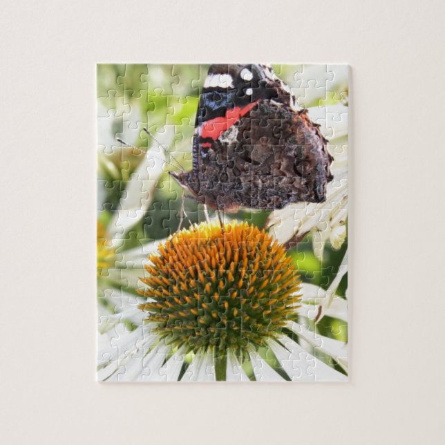 Admiral Butterfly auf Blume Puzzle (Vertikal)