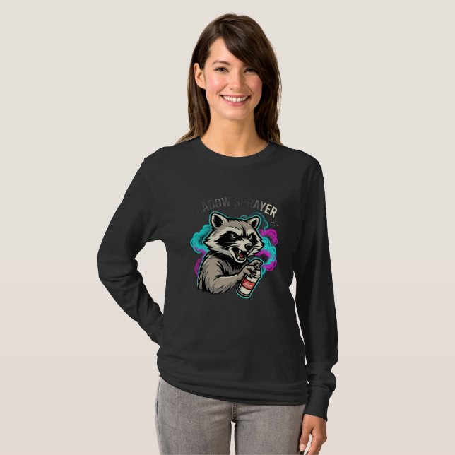 ADOM Sprayer Waschbär Langarm T-Shirt (Vorne ganz)