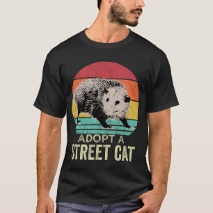 Adoptier einer Straßenkatze Funny Possum T-Shirt