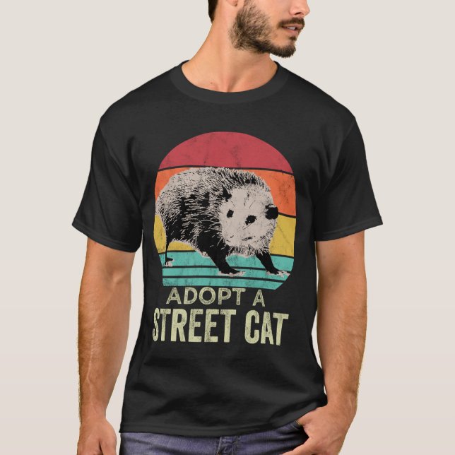 Adoptier einer Straßenkatze Funny Possum T-Shirt (Vorderseite)