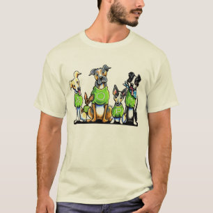 Adoptieren Sie Schutz-Hunde, die grüne T-Shirts
