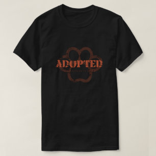 Adoptiert ist meine Lieblingszucht - Paw Prints T-Shirt