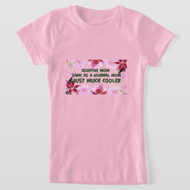 Adoptive Mama gleicht einer normalen Mama, nur vie T-Shirt (Ablage )