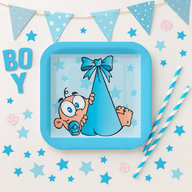 Adorable Baby Boy mit Schnuller in einer Trage Pappteller (Von Creator hochgeladen)