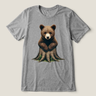 Adorable Bären Cub sitzend auf Baumstumpf Tri-Blend Shirt