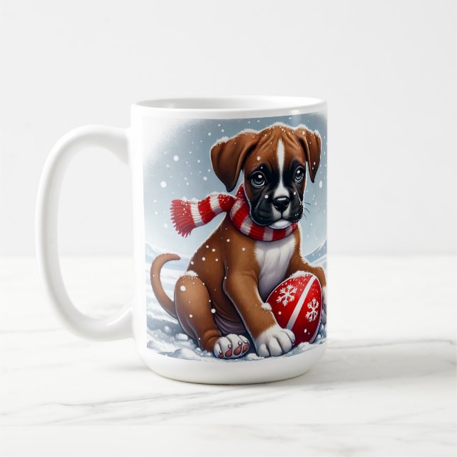 Adorable Boxer Welpe in Snowy Landschaft Kaffeetasse (Links)
