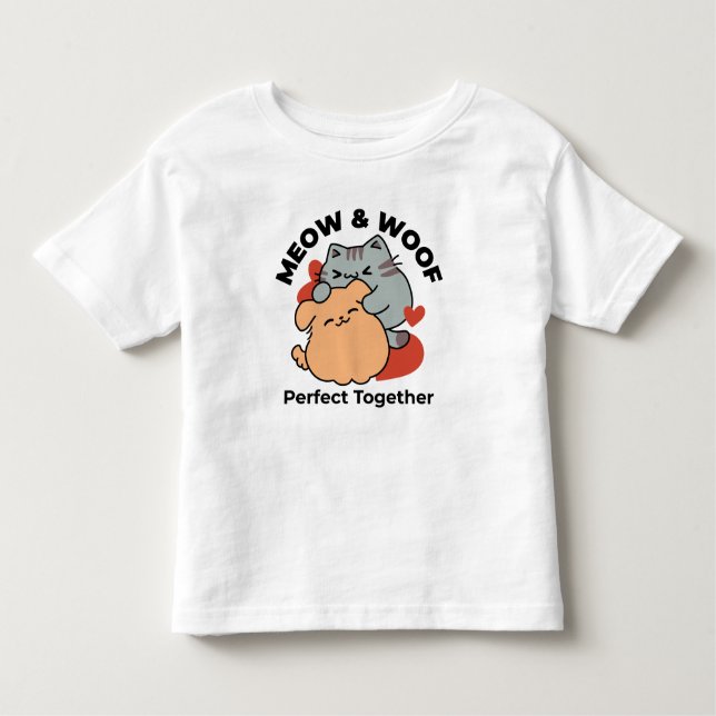 Adorable Cat and Dog Hug - Meow & Woof Design Kleinkind T-shirt (Vorderseite)