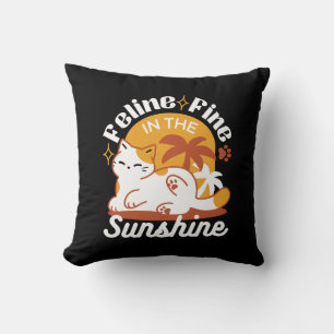 Adorable Cat Relaxen in der Sonne - Sommergäste Kissen