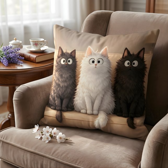 Adorable Fluffy Cats Trio Cute Grey, White & Black Kissen (Von Creator hochgeladen)