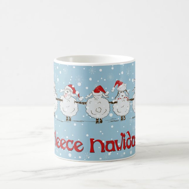 Adorable FUNNY Fleece Navidad Christmas Sheep Tasse (Mittel)