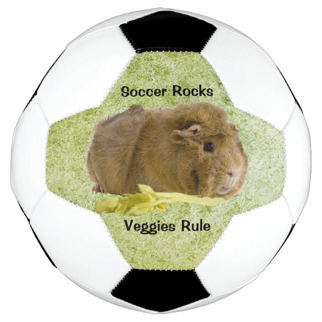Adorable Ginger Guinea Pig Eating Celery Foto Fußball (Vorderseite)