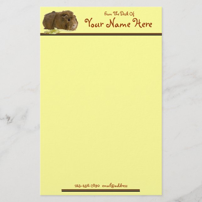 Adorable Guinea Pig Eating Celery Fotografie Briefpapier (Vorderseite)