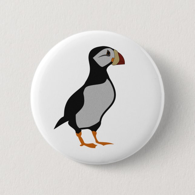 Adorable Horned Puffin Stehender Cartoon Button (Vorderseite)