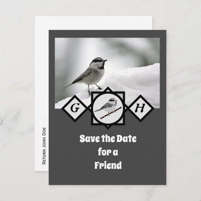 Adorable Mountain Chickadee Monogram Foto Einladungspostkarte (Vorne/Hinten)