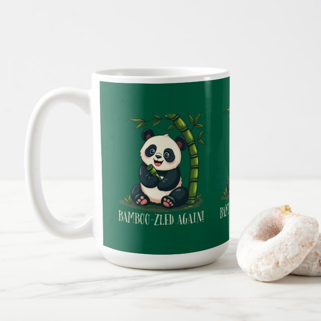 Adorable Panda Hugging Bamboo Niedlicher Cartoon G Kaffeetasse (Mit Donut)