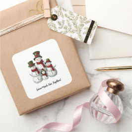 Adorable Snowman Familie in Matching Hats & Scarve Quadratischer Aufkleber