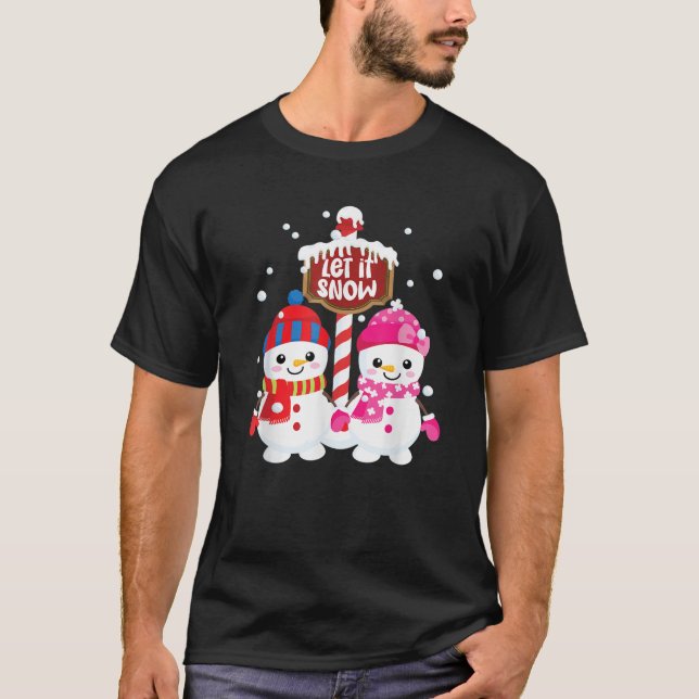 Adorable Snowpersons Let it Snow Graphic at the No T-Shirt (Vorderseite)
