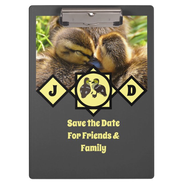 Adorable Twin Ducklings Monogram Foto Klemmbrett (Vorderseite)