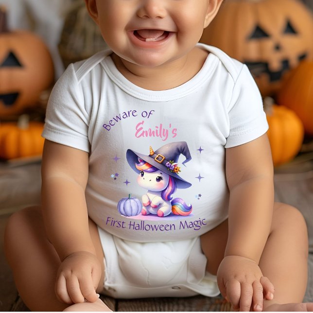 Adorable Unicorn Girls erstes Halloween mit Namen Baby Strampler (Von Creator hochgeladen)
