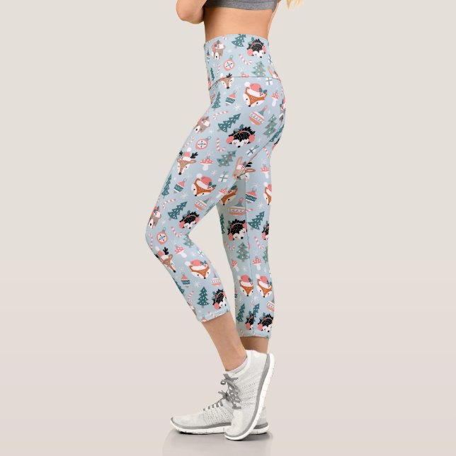 Adorable Woodland Weihnachtstiermuster Capri Leggings (Links)