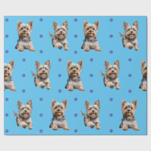 Adorable Yorkshire Terrier Weihnachten auf Blue Geschenkpapier