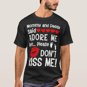 Adore Me, aber bitte küss mich Kinderkind Boy Vale T-Shirt