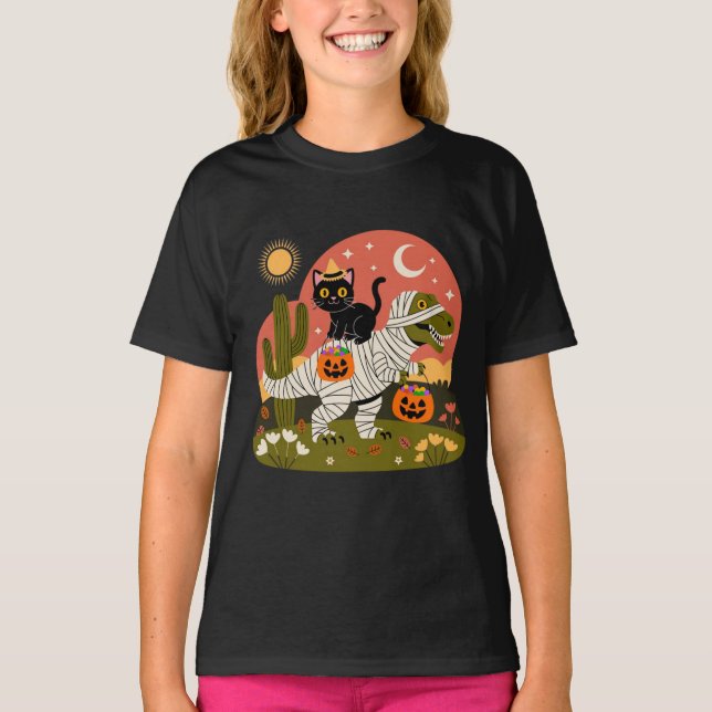 Adortable Halloween Cat on Dinosaur - Spooky Fun T-Shirt (Vorderseite)