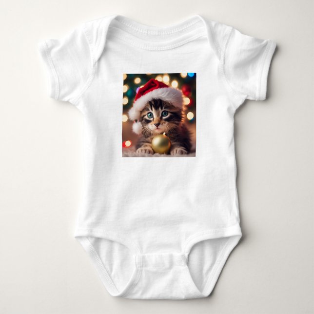 Adortable Tabby Kitten mit Weihnachtsmannmütze, Ki Baby Strampler (Vorderseite)