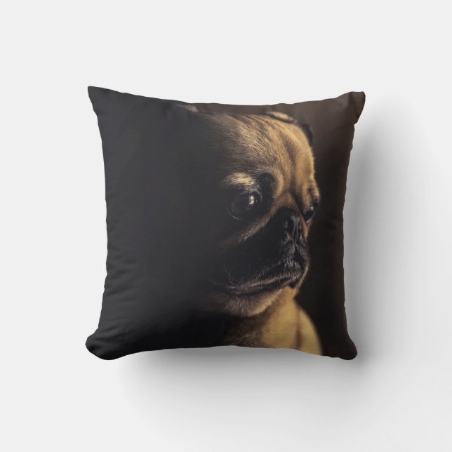 Adortable Welpe Mops Hund Throw Kissen (Vorderseite)