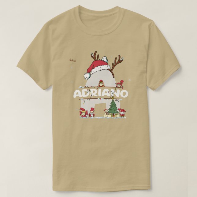 Adriano Christmas w Adriano Name für lustige Weihn T-Shirt (Design vorne)