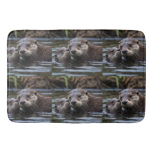 **"Adrift in Liebe: Mama und Baby Otter"*** Badematte