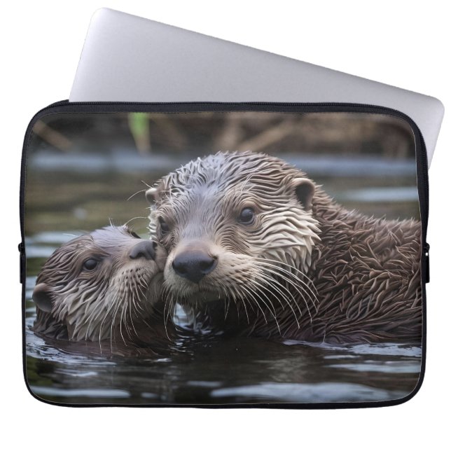 **"Adrift in Liebe: Mama und Baby Otter"*** Laptopschutzhülle (Vorderseite)