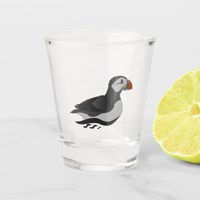 Adventure Atlantic Puffin Cartoon Schnapsglas (Vorderseite)