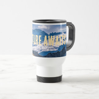 Adventure awaits Bergpanorama Thermotasse Reisebecher