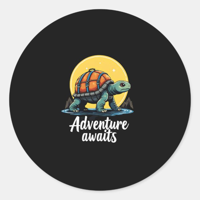 Adventure Awaits is Hiking Adventures is Outdoor A Runder Aufkleber (Vorderseite)