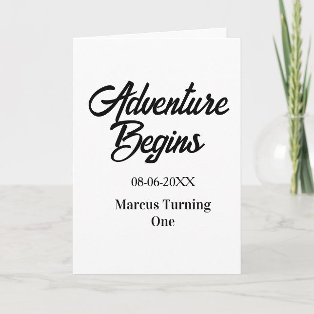 Adventure begins 1st birthday name date simple min karte (Vorderseite)