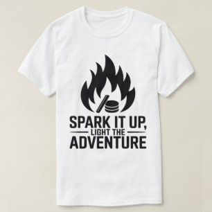 Adventure Campfire Firewood Flame Außenbereich Gra T-Shirt