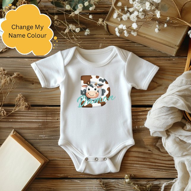 Adventure Cow Letter D Baby Outfit mit Individuell Baby Strampler (Von Creator hochgeladen)