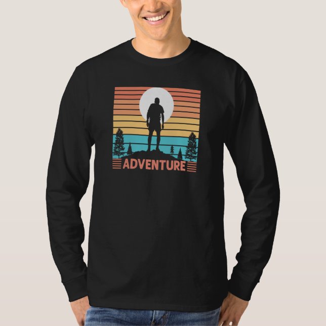Adventure Mountain & Lake Hiking & Exploring Man S T-Shirt (Vorderseite)