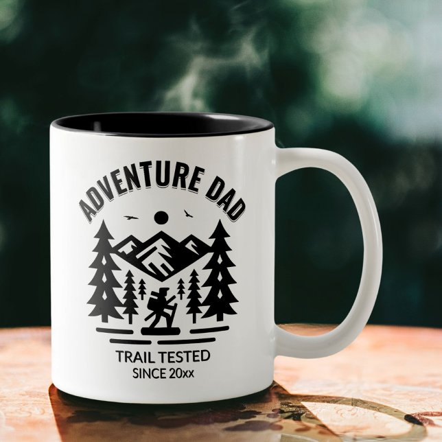 Adventure Vater Custom Wanderszene - getestet Zweifarbige Tasse (Von Creator hochgeladen)