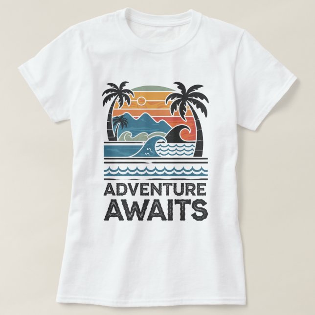 Adventures Await: Bold Exploration T-Shirt Design (Design vorne)