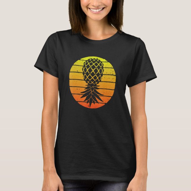 Aesthetic Upside Down Pineapple   Swinging Swinger T-Shirt (Vorderseite)