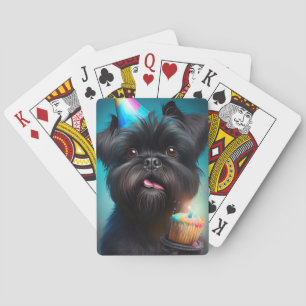 Affenpinscher feiert Geburtstagsballons Kuchen Spielkarten