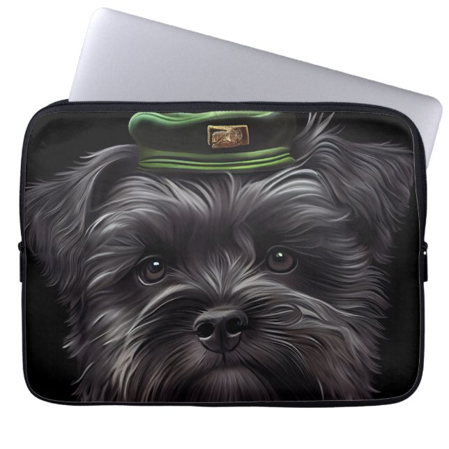 Affenpinscher Hund in St. Patrick's Day Dress Laptopschutzhülle (Vorderseite)