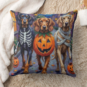 Afghan Hound Hunde beim Trick-or-Treat an Hallowee Kissen