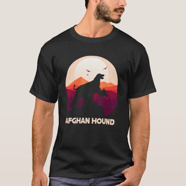 Afghan Hound under Moon for Halloween Costume T-Shirt (Vorderseite)