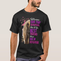 Afghanische Hunde sind die beste Mama für den Freu