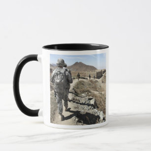 Afghanische nationale Armee und US-Soldaten Tasse